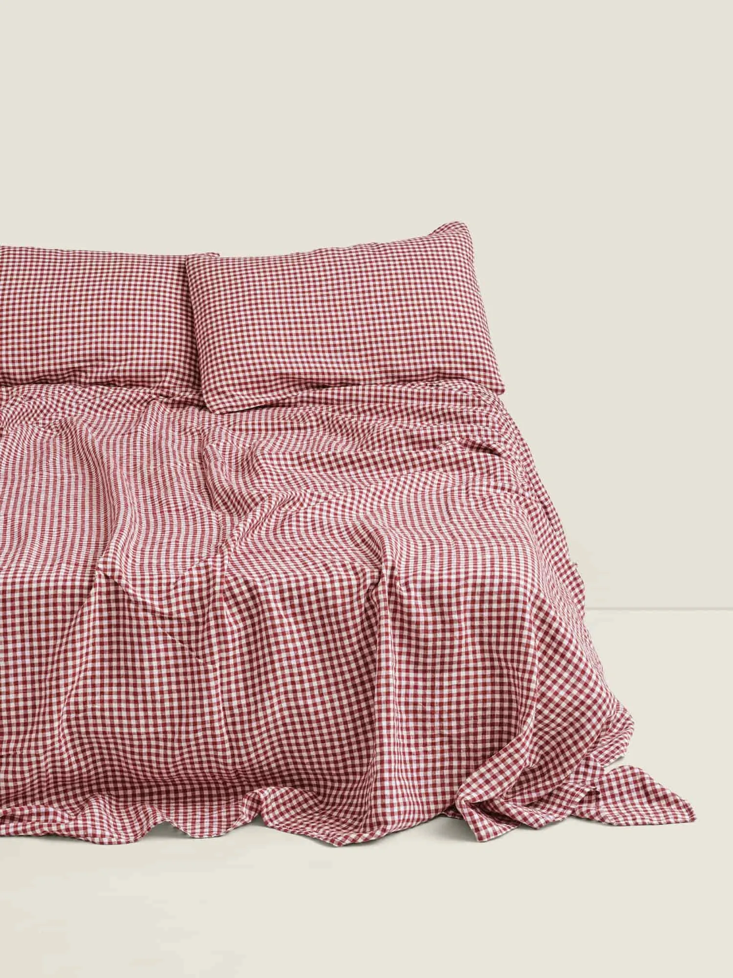 100% Linen Sheet Set in Pinot Gingham