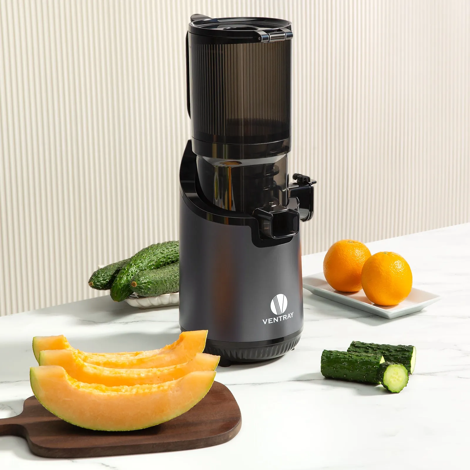 900 Slow Masticating Juicer