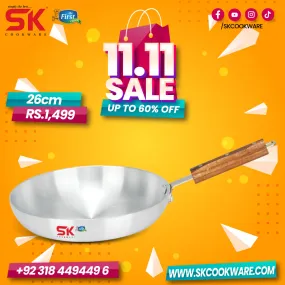 Aluminum Commercial Fry Pan Smooth Wooden Handle