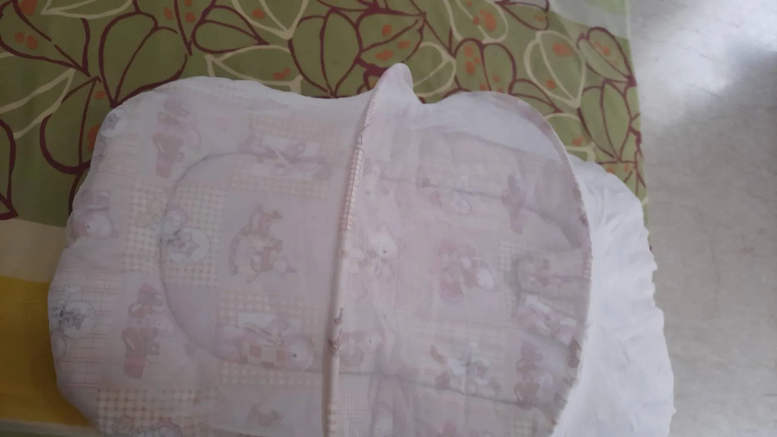 Baby bedding- pink colour