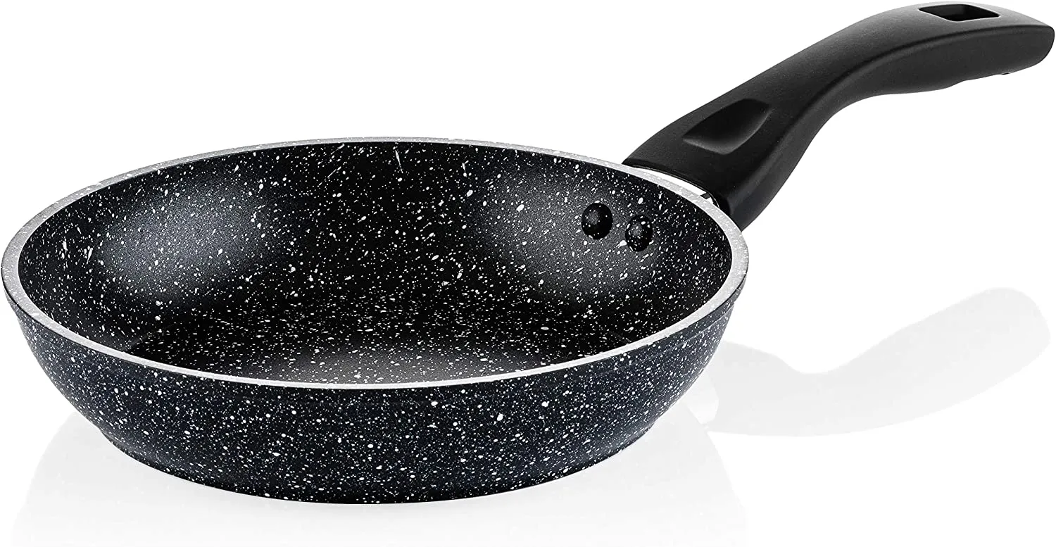 Black marble frying pan (9.5")