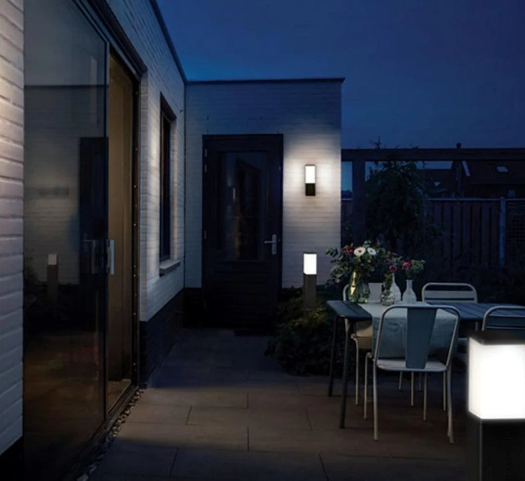 Blade  Pedestal Outdoor Light by Philips (58173)