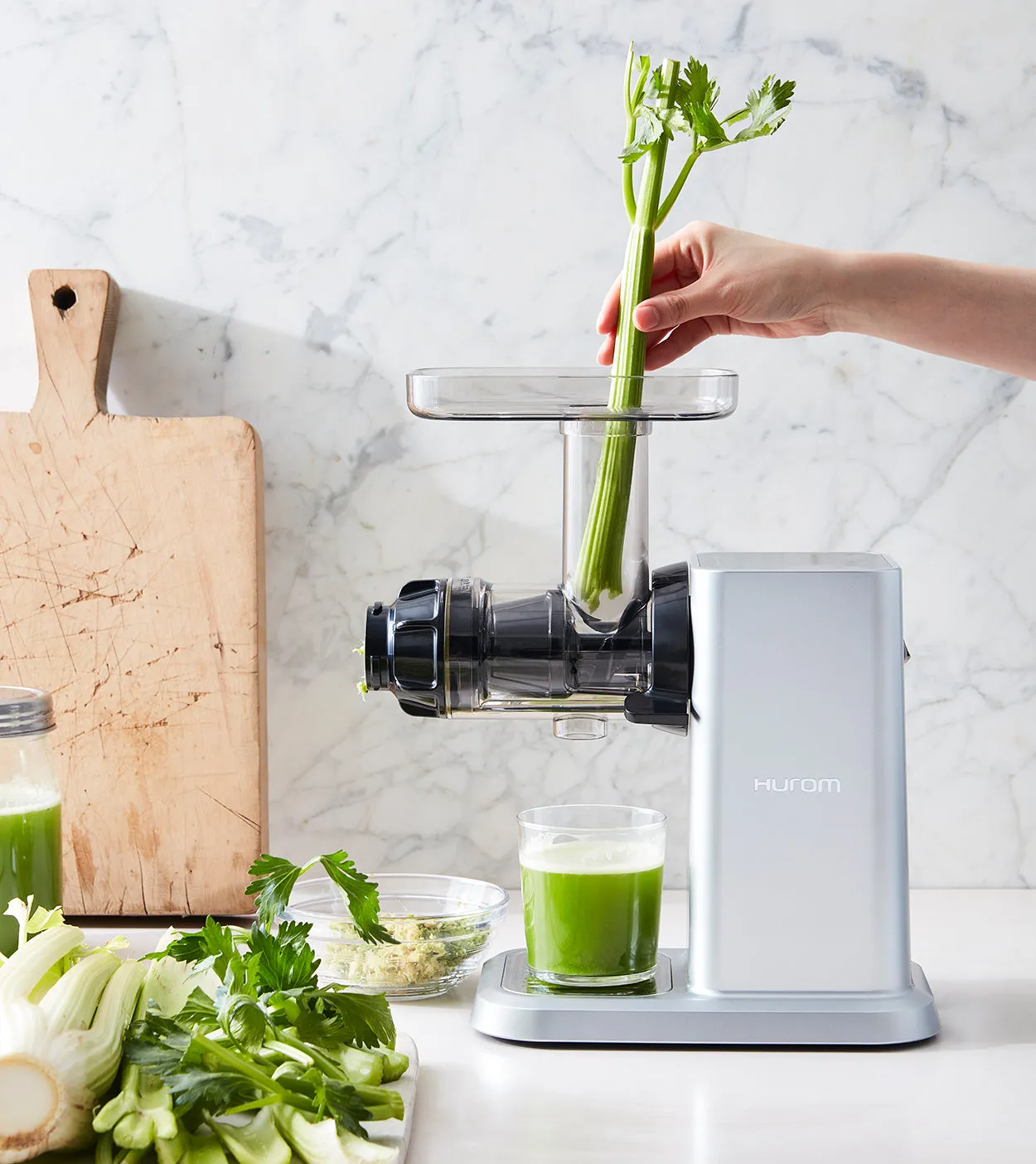 Celery & Greens Horizontal Slow Juicer