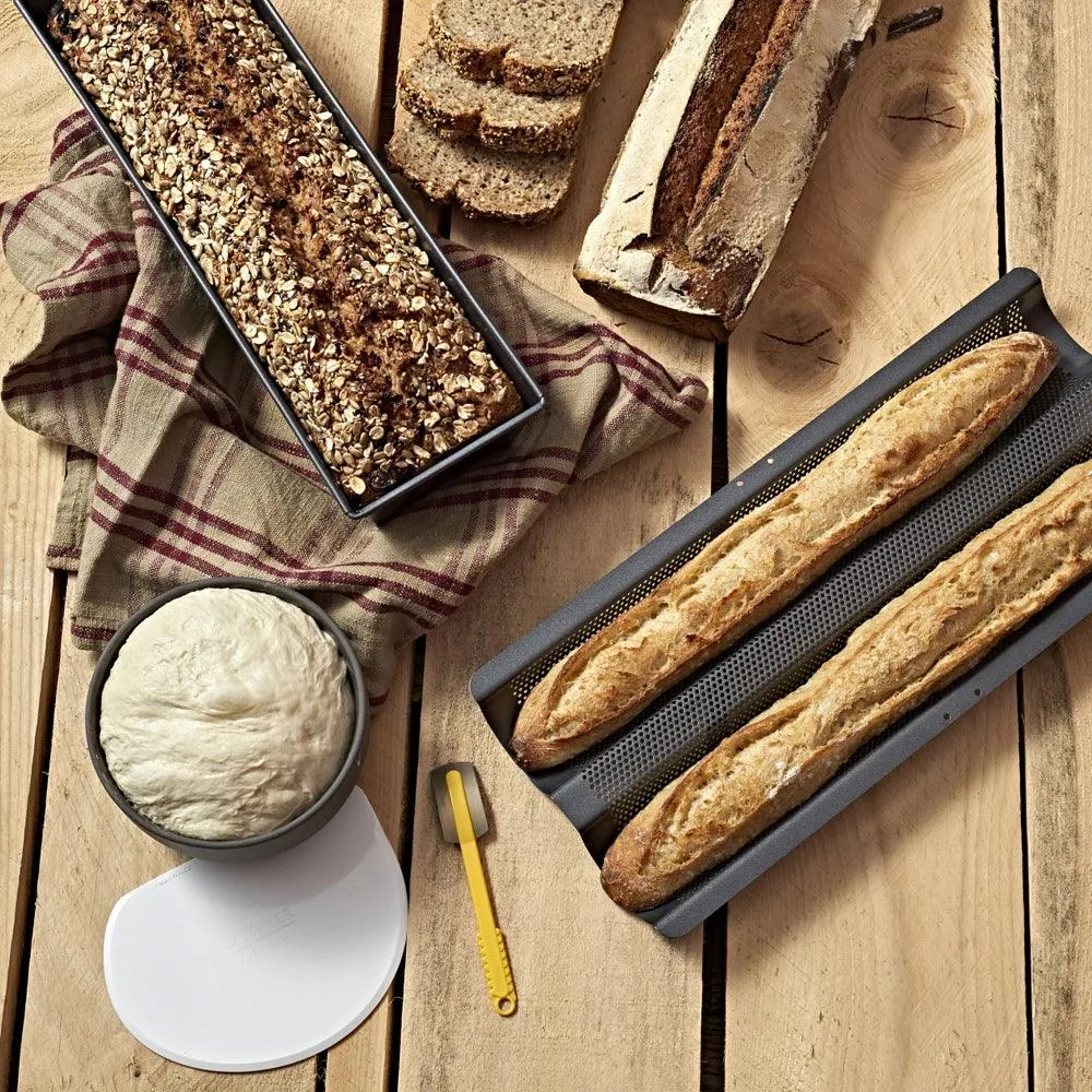 de Buyer 4-Pcs Steel Home Baking Baguette & Bread Box