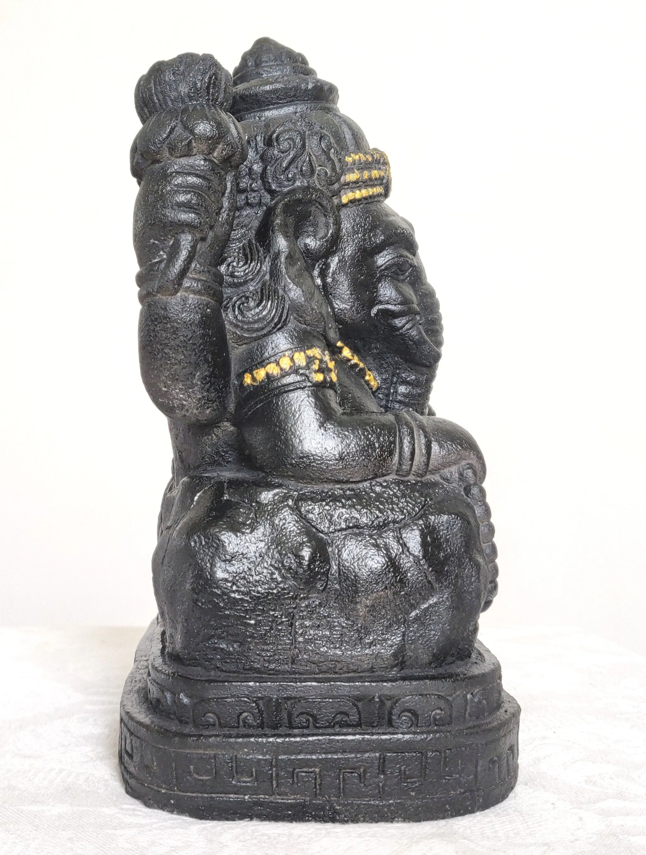 Home Decor Idol. Table / Garden statue.
An exquisite and unique stone sculpture of Lord Ganesha, Resting.