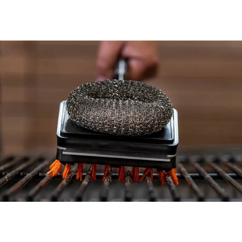 Oklahoma Joe's Blacksmith Grill Brush with Scraper 3.75 in. H X 4.75 in. L X 3.75 in. W 1 pk