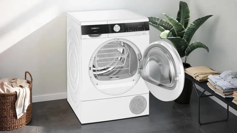 Siemens WQ45G2D2GB 9kg Heat Pump Tumble Dryer, White