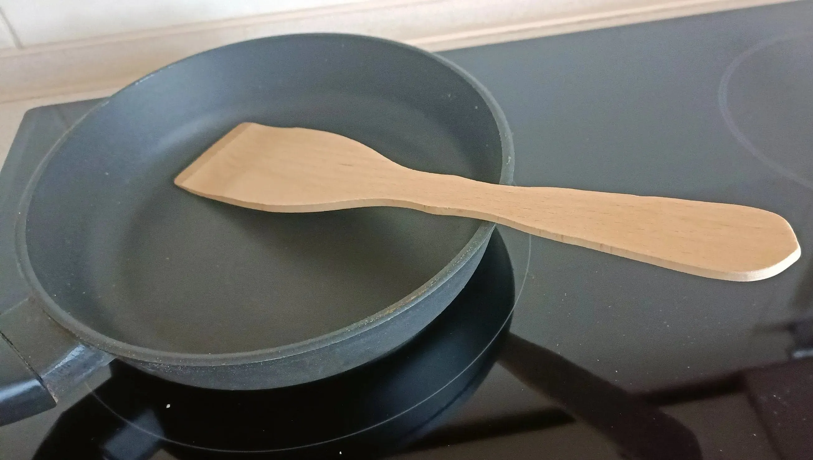 Wooden spatula for kitchen